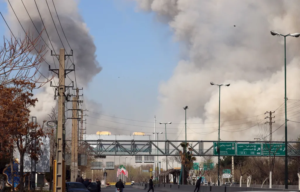 Amerykańsko-izraelskie naloty na Teheran, fot. PAP/EPA/ABEDIN TAHERKENAREH