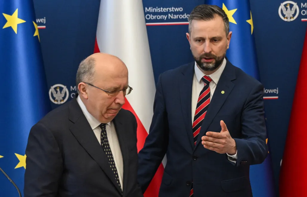 Wicepremier, minister obrony narodowej Władysław Kosiniak-Kamysz (P) i komisarz ds. obrony i przestrzeni kosmicznej UE Andrius Kubilius. Fot. PAP/Radek Pietruszka
