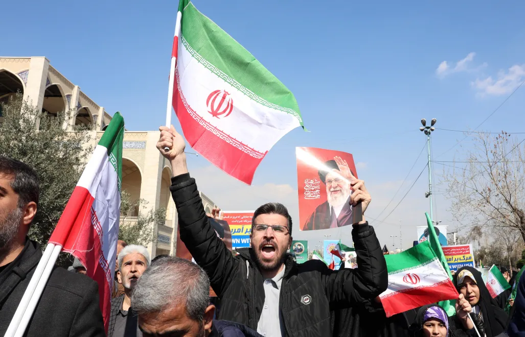 Strajk w Teheranie przeciwko amerykańsko-izraelskim atakom, fot. PAP/EPA/ABEDIN TAHERKENAREH