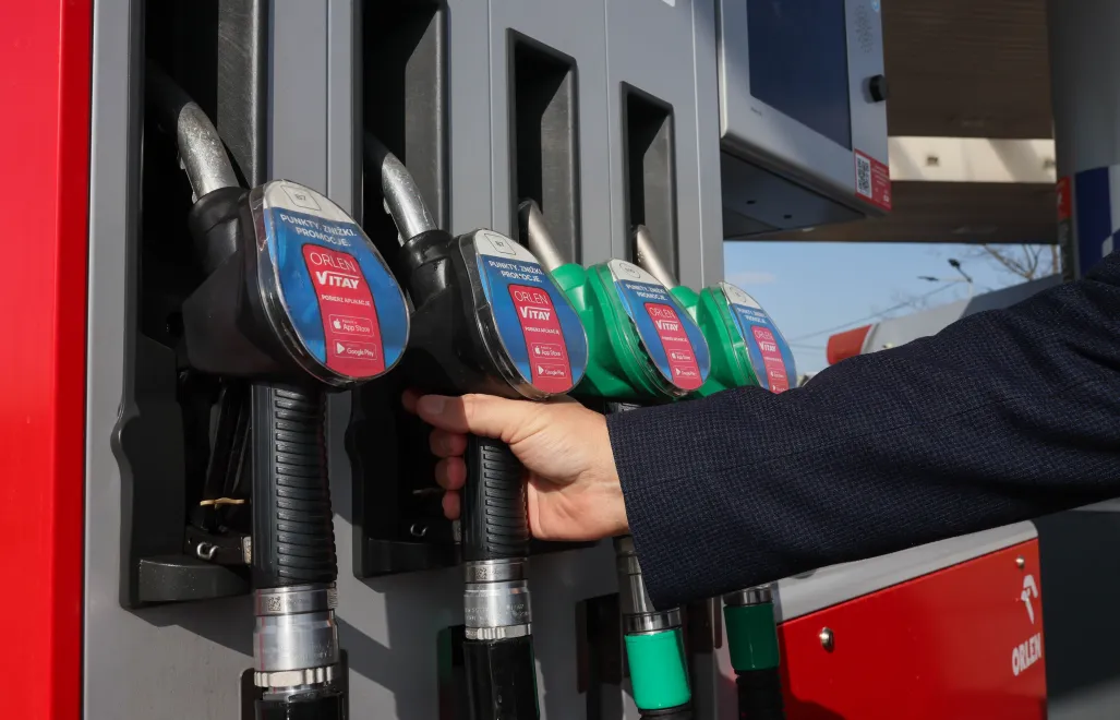 Stacja benzynowa (zdjęcie ilustracyjne). Fot. PAP/Leszek Szymański