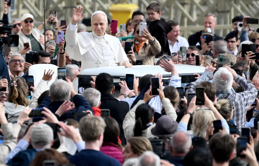 Papież Leon XIV na Placu Świętego Piotra, fot. PAP/EPA/ANSA/ETTORE FERRARI