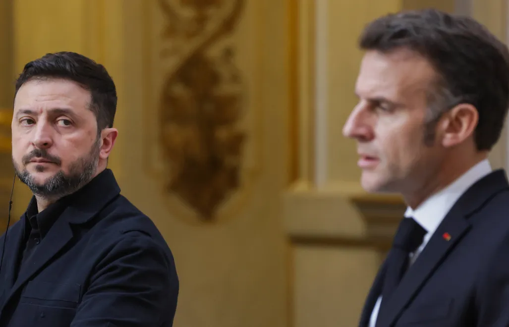 Владимир Зеленский и Эмманюель Макрон. Fot. PAP/EPA/LUDOVIC MARIN / POOL