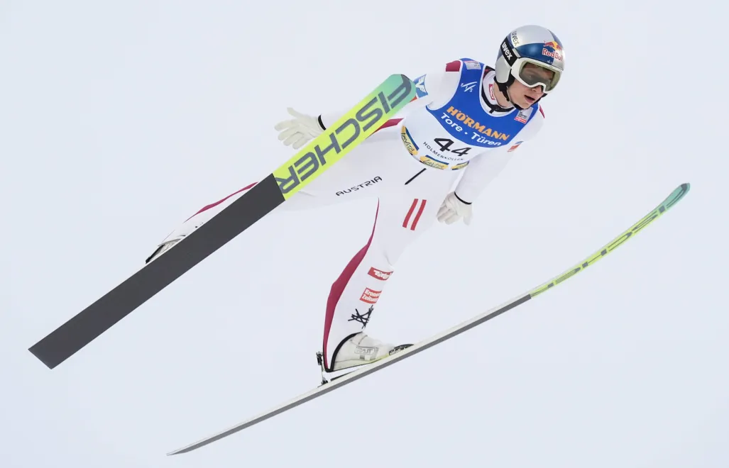 Stephan Embacher podczas konkursu w Oslo Fot. PAP/EPA/Terje Pedersen