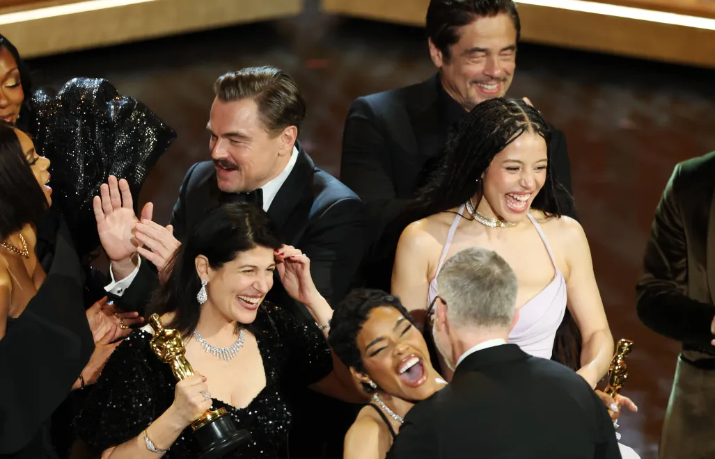 „Jedna bitwa po drugiej” Paula Thomasa Andersona z sześcioma Oscarami, m.in. za najlepszy film. Fot. PAP/EPA/	CHRIS TORRES