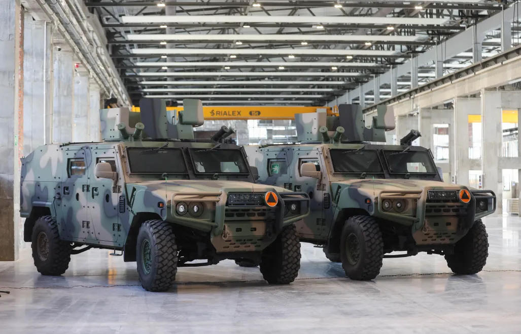 Uroczystość wręczenia decyzji o wsparciu nowej inwestycji spółki Rosomak S.A. przez Katowicką Specjalną Strefę Ekonomiczną Fot. PAP/Art Service