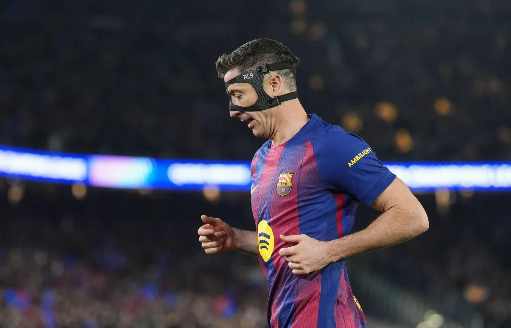 Robert Lewandowski. Fot. PAP/EPA/Siu Wu