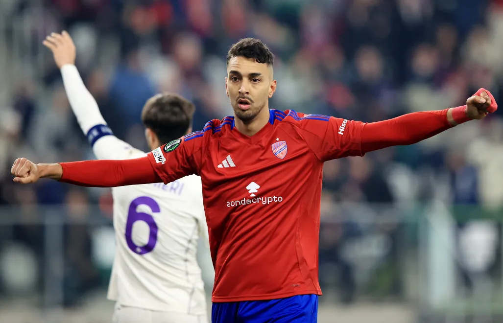 Zawodnik Rakowa Częstochowa Leonardo Rocha. Fot. PAP/	Jarek Praszkiewicz