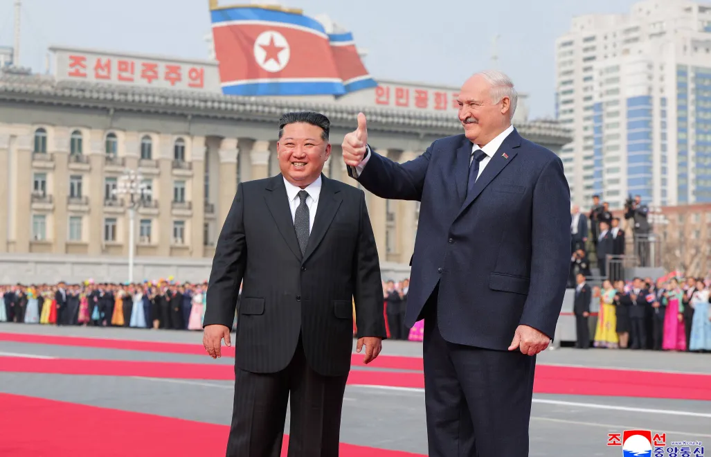 Kim Dzong Un i Alaksandr Łukaszenka w Pjongjangu Fot. PAP/EPA/KCNA