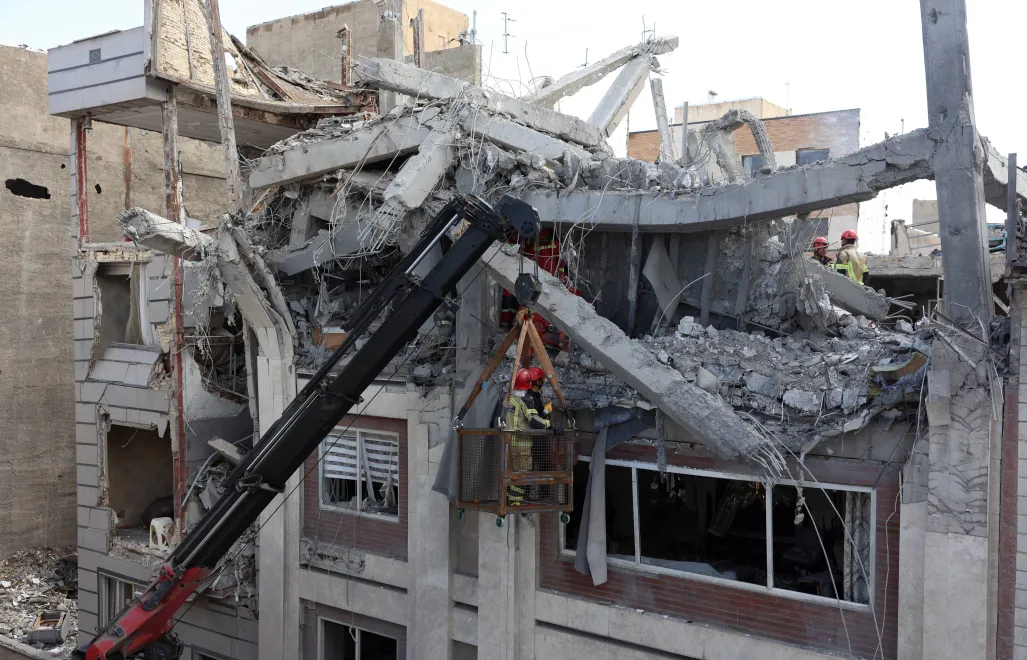 Ataki na Iran. Fot. PAP/EPA/ABEDIN TAHERKENAREH