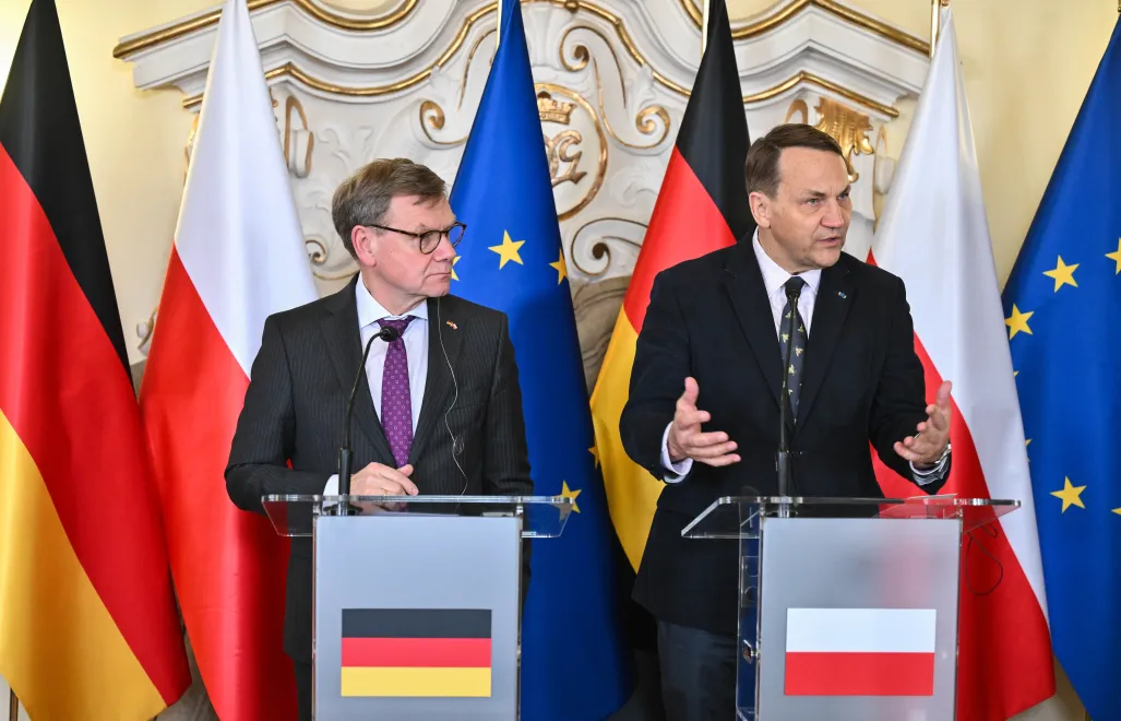 Йоганн Вадефуль та Радослав Сікорський. Fot. PAP/Maciej Kulczyński