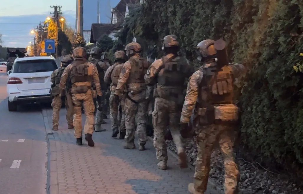 7 ton narkotyków. Trzy areszty za przemyt oraz deport obywatelki Wenezueli. Fot. KPS