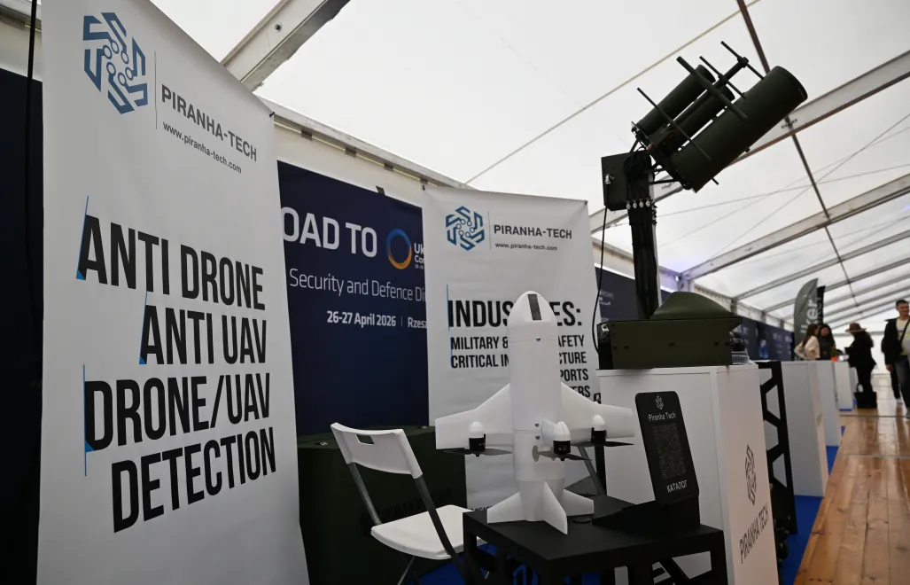 Dzień wystawowy podczas pre-konferencji „Road to URC – Security and Defence Dimension” na Politechnice Rzeszowskiej. Fot. PAP/Darek Delmanowicz