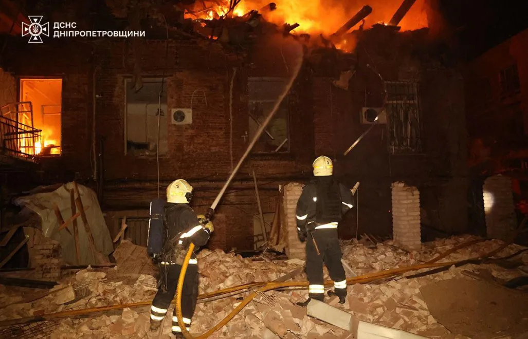 Последствия российских атак. Fot. Facebook/Головне управління ДСНС України у Дніпропетровській області