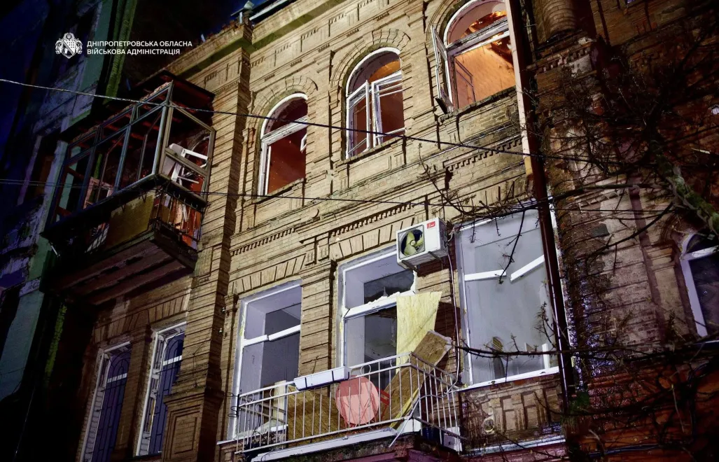 Вибиті вікна після ударів у Дніпрі. Fot. Facebook/Олександр Ганжа