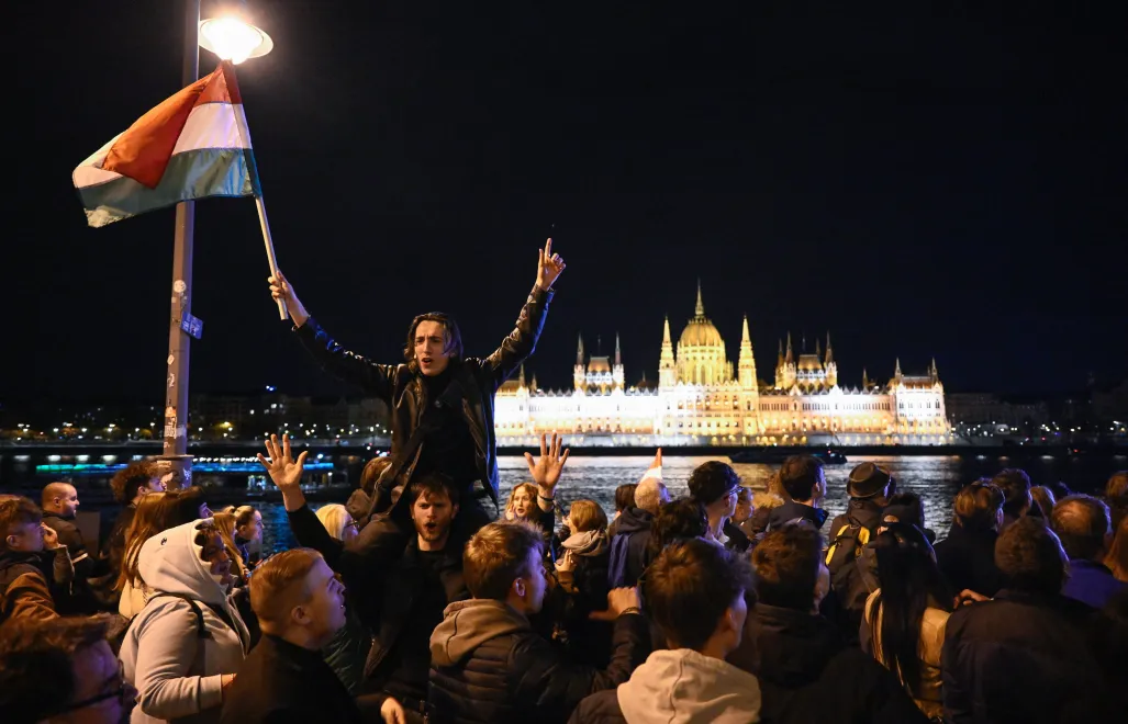 Reakcja na zwycięstwo Tiszy w Budapeszcie PAP/EPA/Robert Hegedus