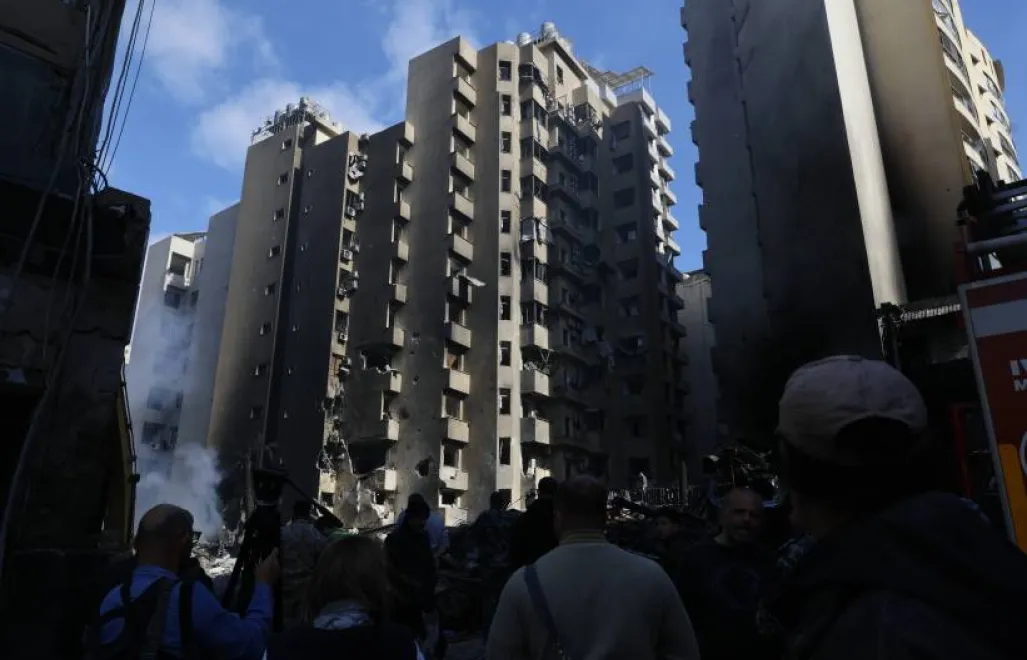 Zniszczenia w Bejrucie. Fot. PAP/EPA/WAEL HAMZEH