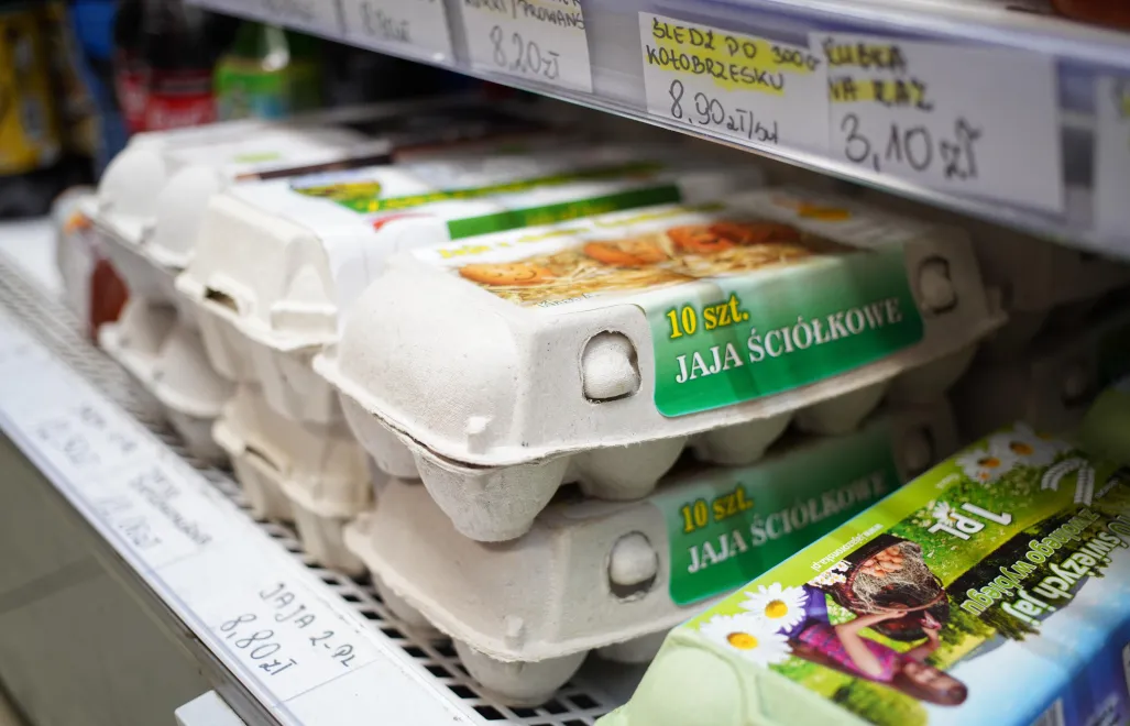 Artykuły spożywcze - jajka kurze. Fot. PAP/Leszek Szymański