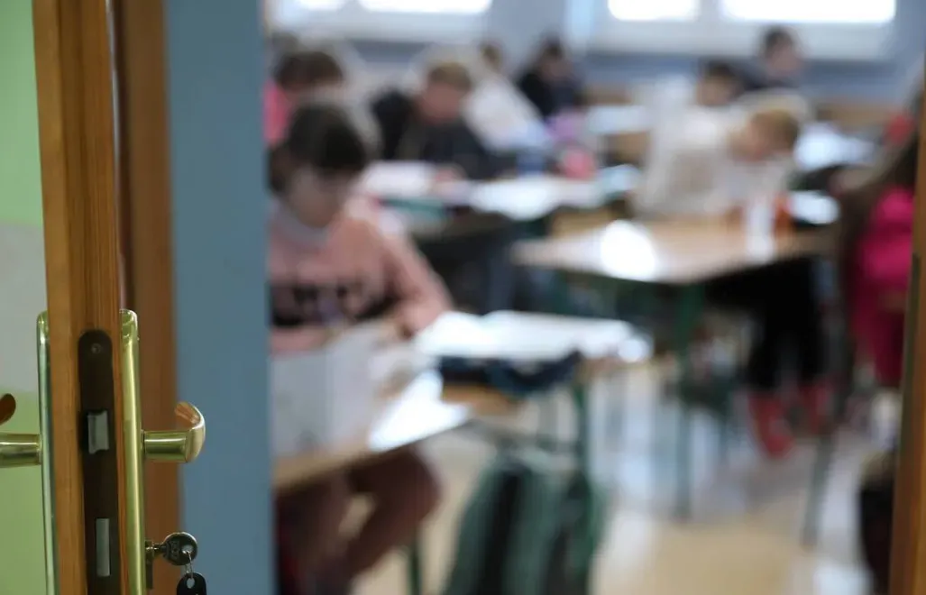 Uczniowie podczas lekcji w klasie szkolnej Fot. PAP/Leszek Szymański