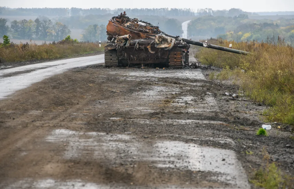 Знищений російський танк. Фотоілюстрація. Fot. PAP/Vladyslav Musiienko