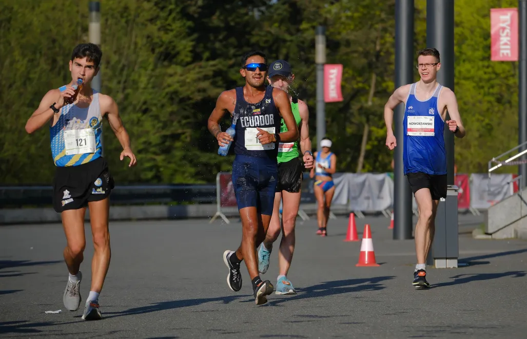 Zawodnicy na trasie 2. Korzeniowski Warsaw Race Walking Cup Zdjęcie ilustracyjne Fot. PAP/Mateusz Marek