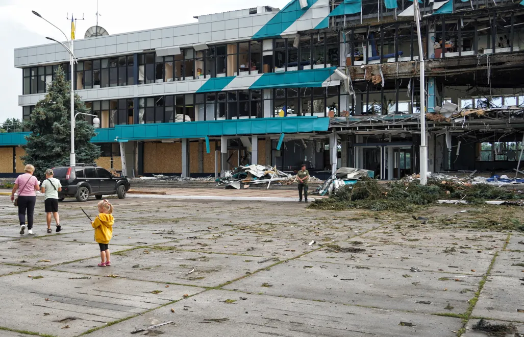 Знищений російськими дронами термінал Ізмаїльського річкового порту. Fot. PAP/Alena Solomonova