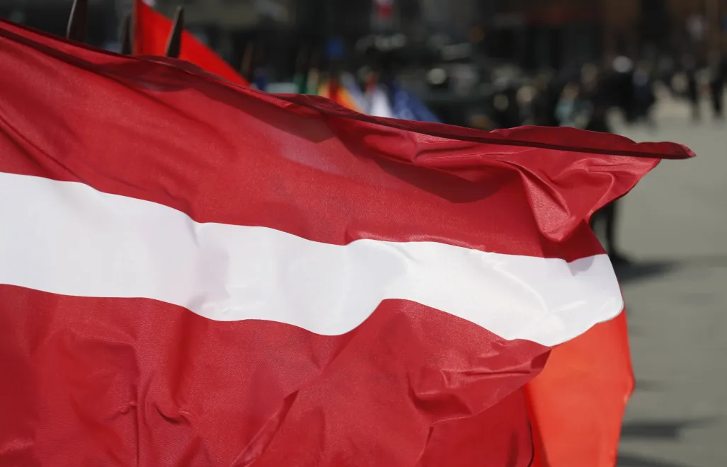 Прапор Латвії, фотоілюстрація. Fot. PAP/EPA/TOMS KALNINS 