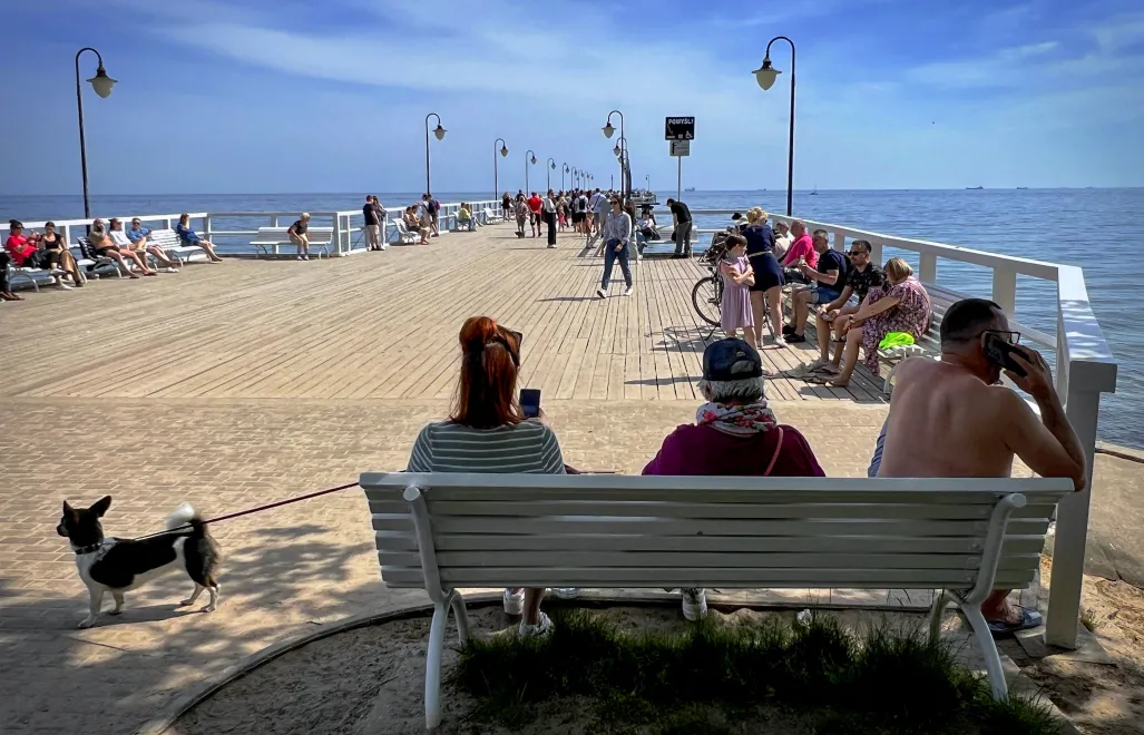  Majowy weekend na molo w Gdyni Orłowo. Zdj. ilustracyjne. Fot PAP/Jerzy Ochoński