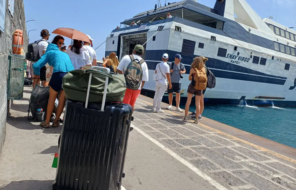 Włoska wyspa Capri. Fot. PAP/EPA/GIUSEPPE CATUOGNO