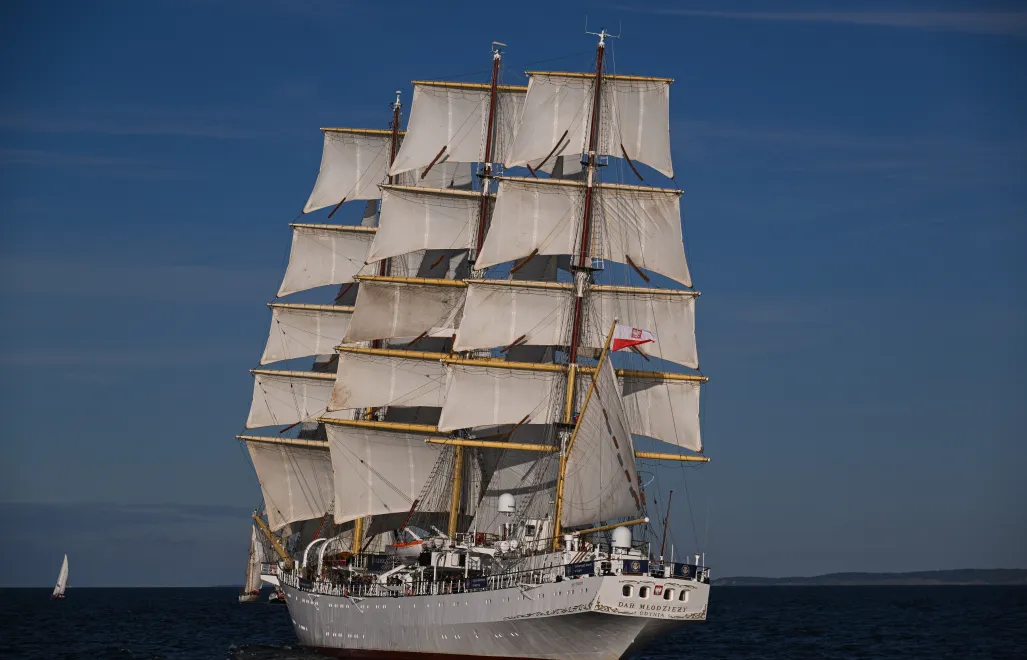 W połowie kwietnia "Dar Młodzieży" wyruszy w rejs do USA. Fot. PAP/	Marcin Bielecki