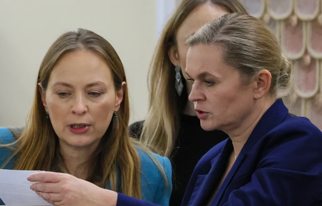 Katarzyna Pełczyńska-Nałęcz (L) i Barbara Nowacka Fot. PAP/Paweł Supernak