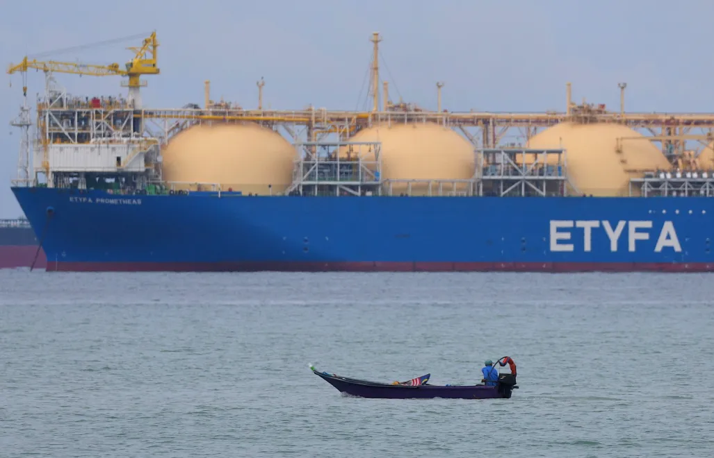 Gazowiec, zdjęcie ilustracyjne, fot. PAP/EPA/FAZRY ISMAIL