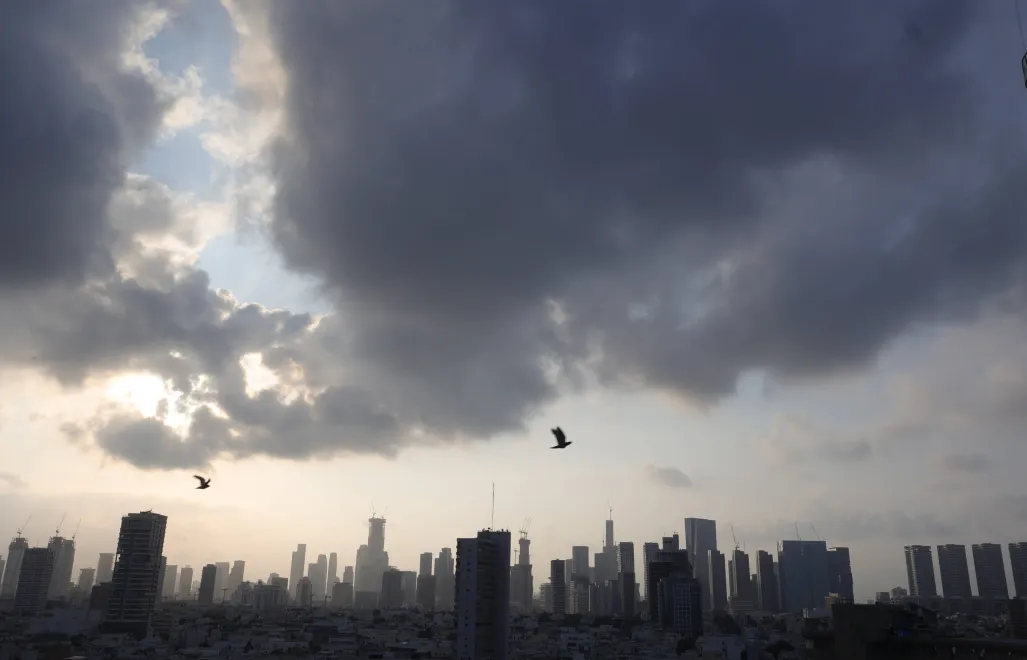 Widok na Tel Awiw. Fot. EPA/ABIR SULTAN