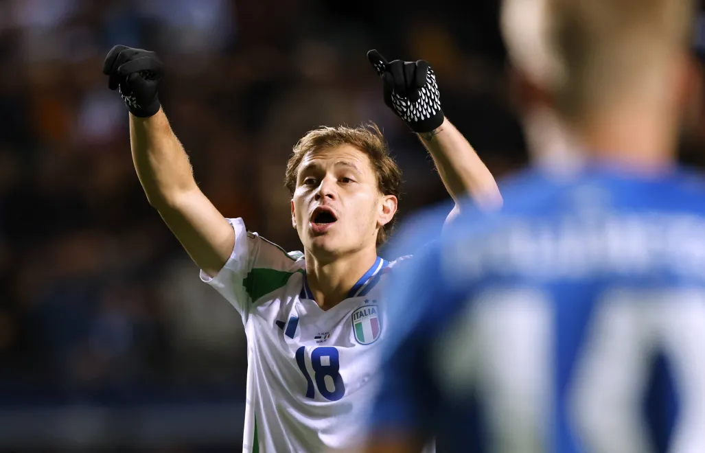 Piłkarz reprezentacji Włoch Nicolo Barella. Fot. PAP/EPA/TOMS KALNINS