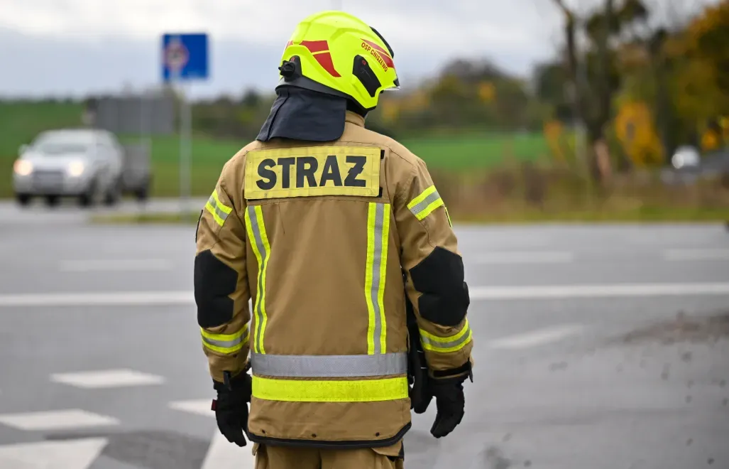 Strażak, zdjęcie ilustracyjne, fot. PAP/Marcin Gadomski