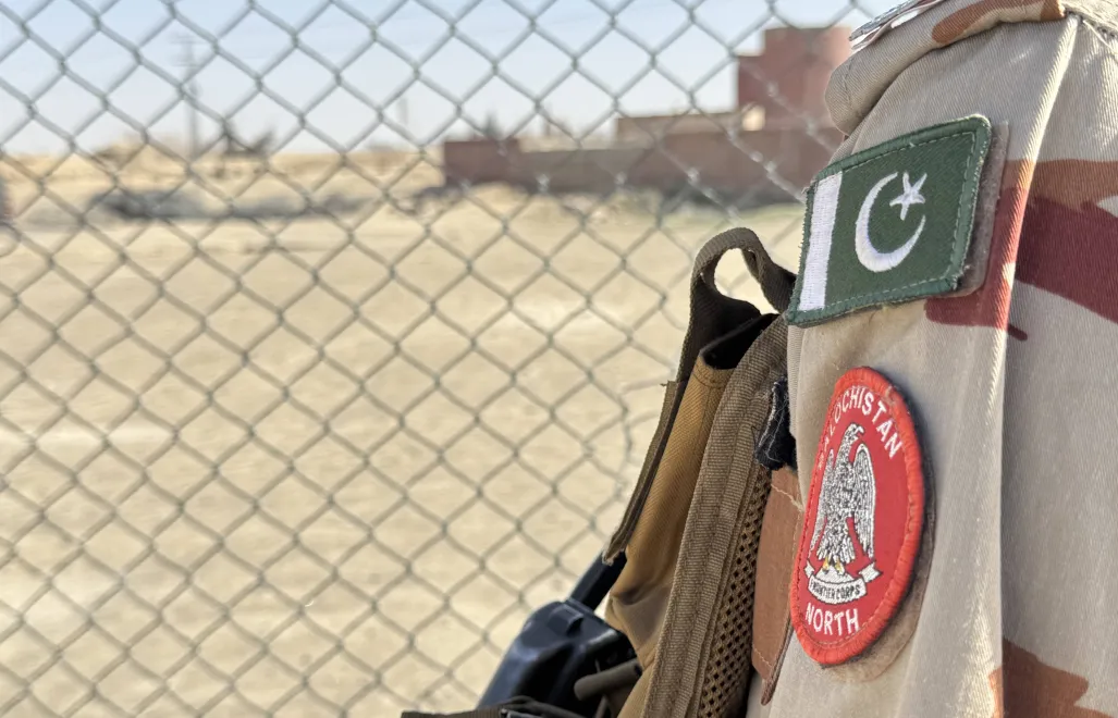 Pakistański żołnierz, zdjęcie ilustracyjne, fot. PAP/EPA/AKHTAR GULFAM