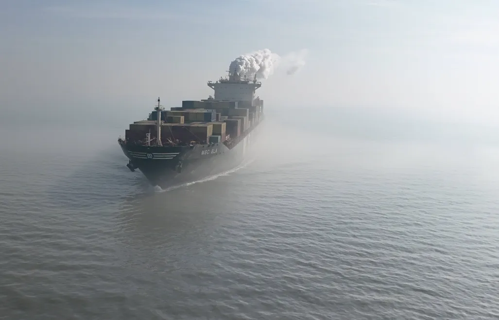 Kontenerowiec, zdjęcie ilustracyjne, fot. PAP/EPA/OLIVIER HOSLET