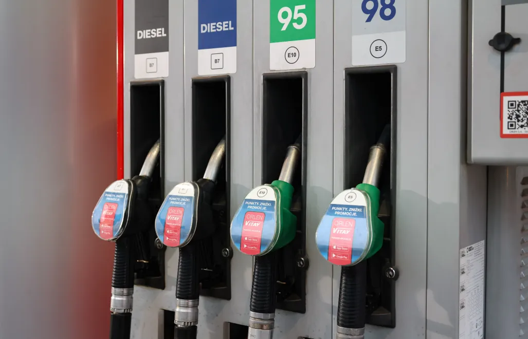 Stacja paliw. Zdj. ilustracyjne. Fot. PAP/Albert Zawada