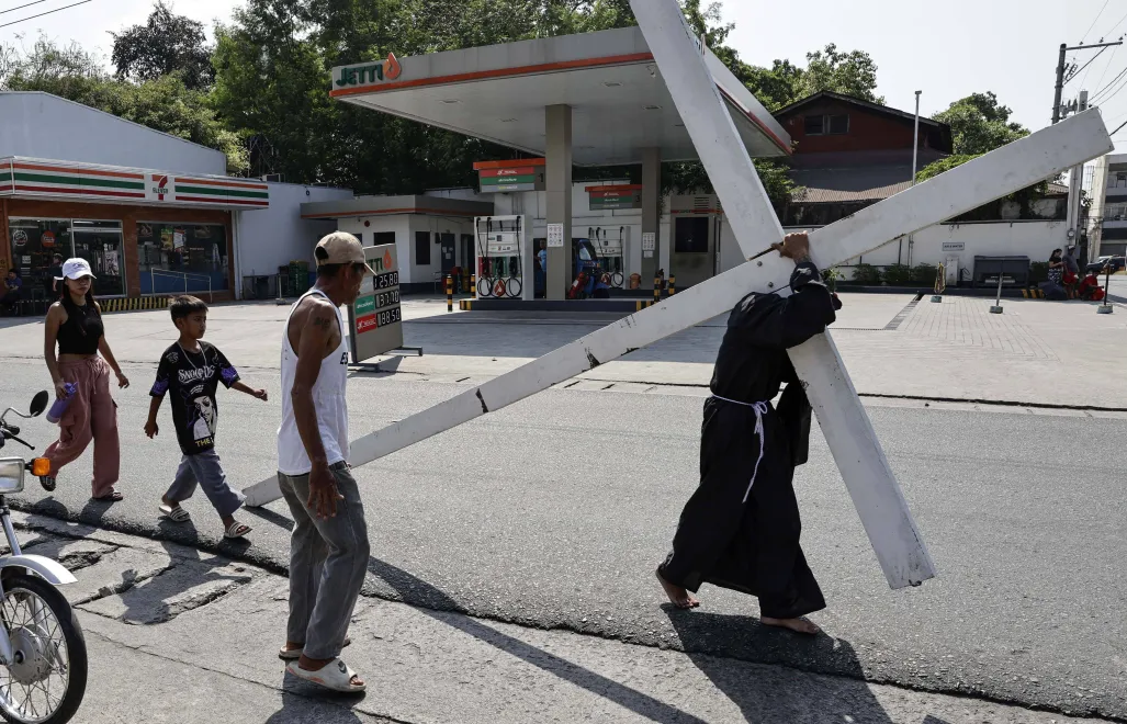 Wielki Piątek na Filipinach (zdjęcie ilustracyjne). Fot. EPA/ROLEX DELA PENA