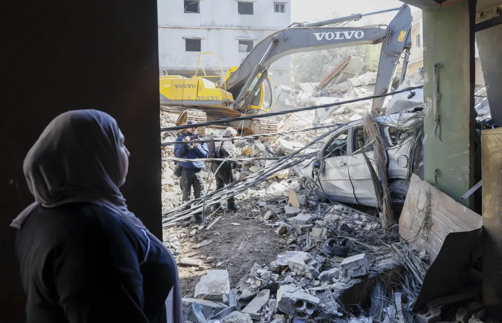 Zniszczenia po ataku na Bejrut Fot. PAP/EPA/WAEL HAMZEH