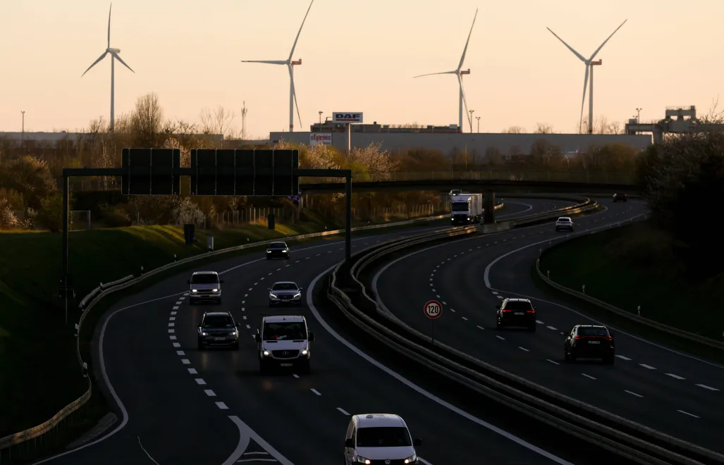 Niemiecka autostrada. Fot. PAP/EPA/FILIP SINGER 