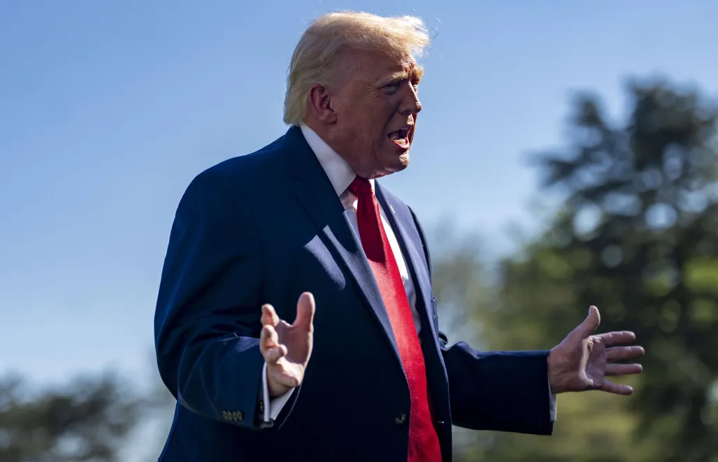 Prezydent USA Donald Trump. Fot. EPA/BONNIE CASH / POOL