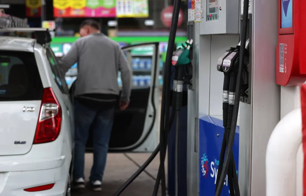 Автозаправочна станція. Фотоілюстрація. Fot. PAP/EPA/ANDY RAIN