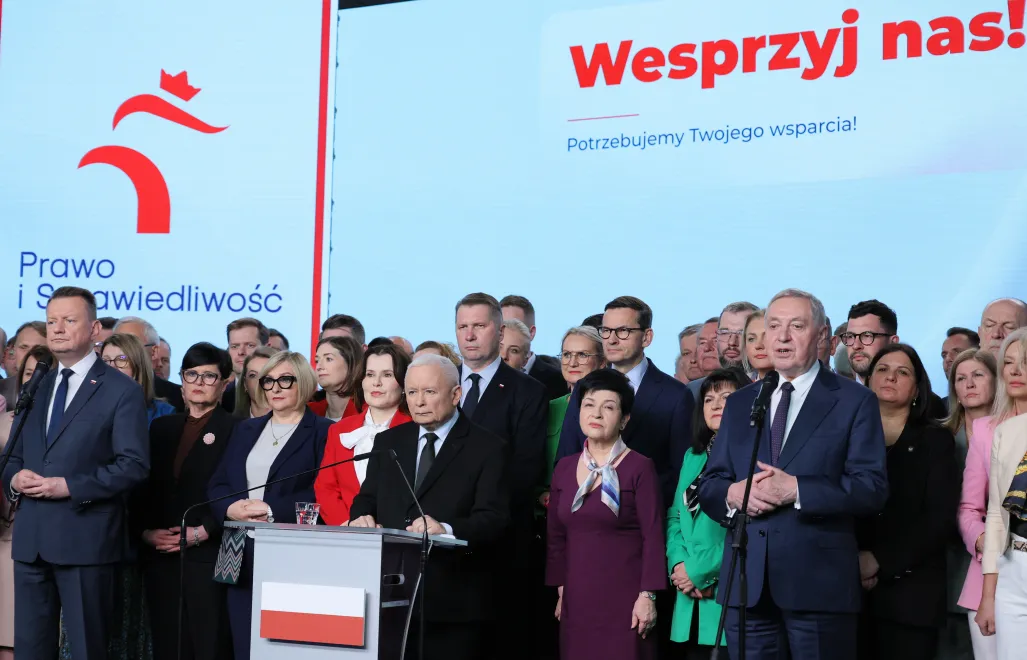 Prezes PiS Jarosław Kaczyński i politycy ugrupowania Fot. PAP/Rafał Guz