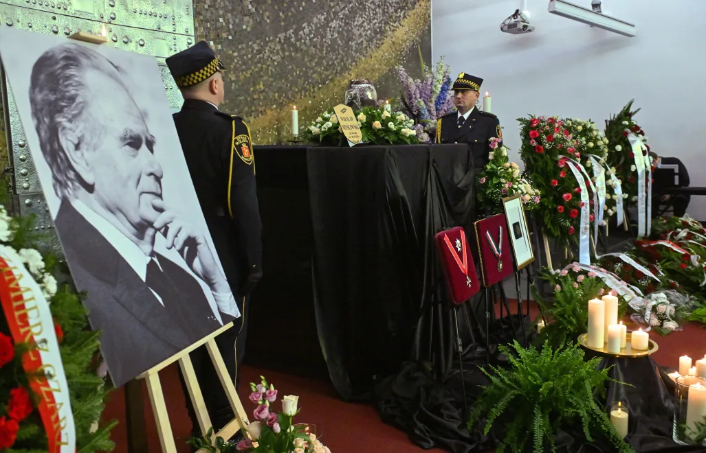 Pisarz zmarł 29 marca w wieku 94 lat. Fot. PAP/	Piotr Nowak