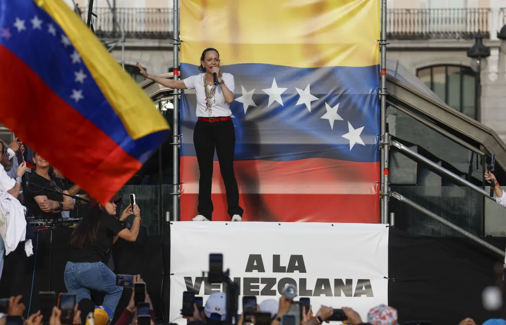 Maria Corina Machado podczas wiecu w Madrycie, fot. PAP/EPA/EFE/Javier Lizon