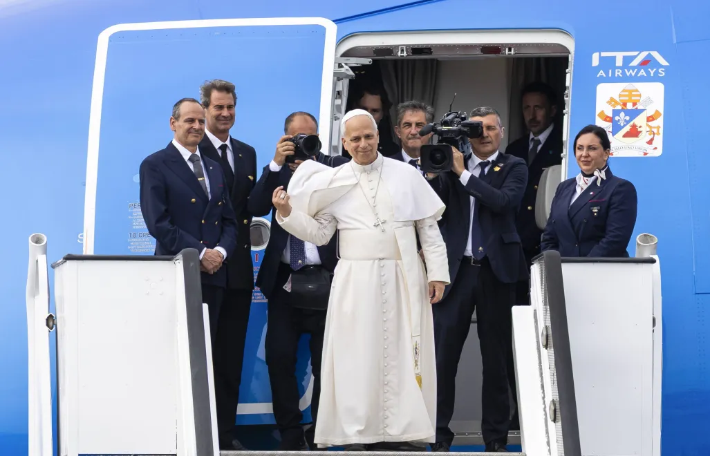 Papież Leon XIV. Fot. PAP/EPA/JOSE SENA GOULAO