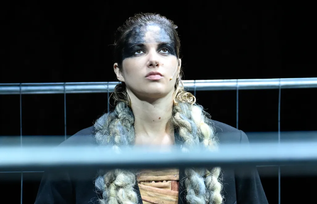 Aktorka Alina Szczegielniak podczas próby medialnej spektaklu pt. "Koriolan"  Fot. PAP/Art Service