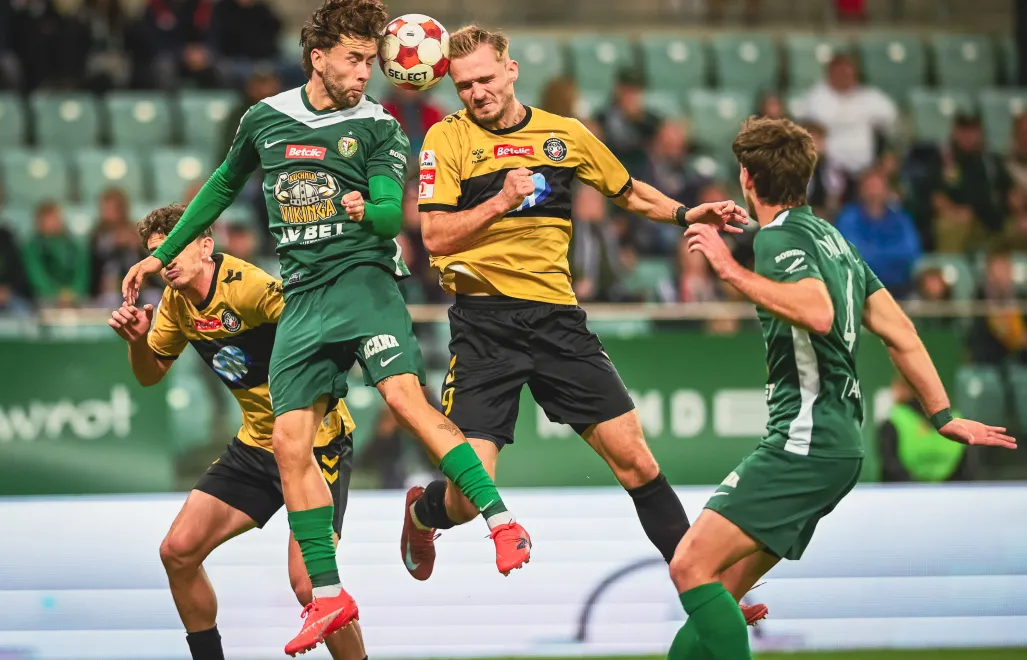 W piątek w stolicy siódma obecnie Polonia (41 pkt) podejmie niepokonanego od 14 lutego wrocławskiego wicelidera. Fot. kspolonia.pl