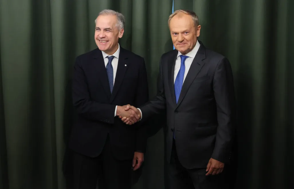 Donald Tusk i Mark Carney Fot. PAP/Leszek Szymański