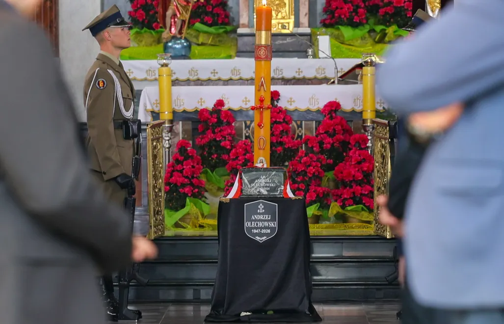 Uroczystości pogrzebowe Andrzeja Olechowskiego w kościele św. Anny w warszawskim Wilanowie Fot. PAP/Rafał Guz